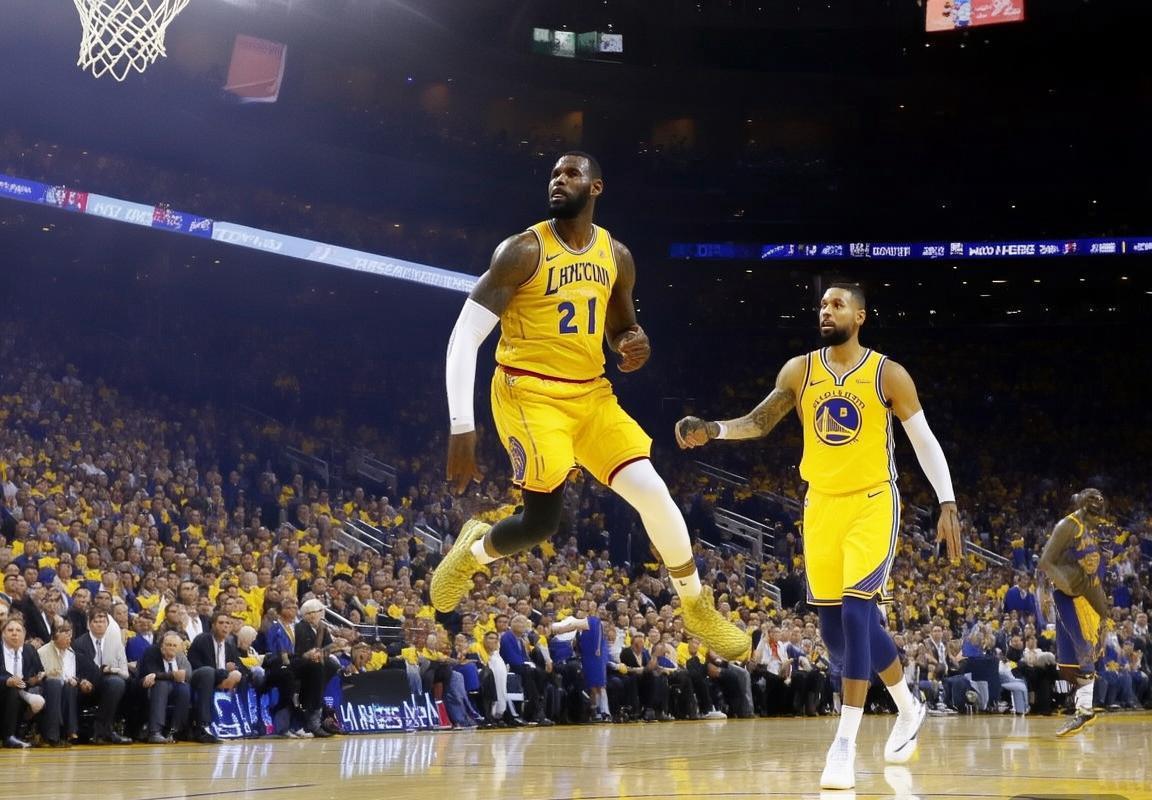 2018NBA总决赛首战：詹姆斯51分大战勇士，3-0领先悬念迭起(图9)