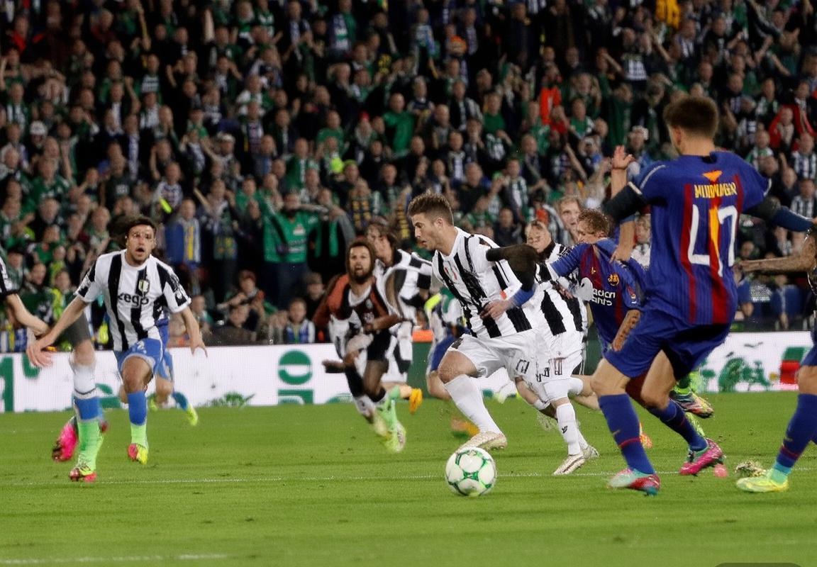 欧冠巅峰对决：巴萨VS尤文，历史交锋与战术对决前瞻(图3)